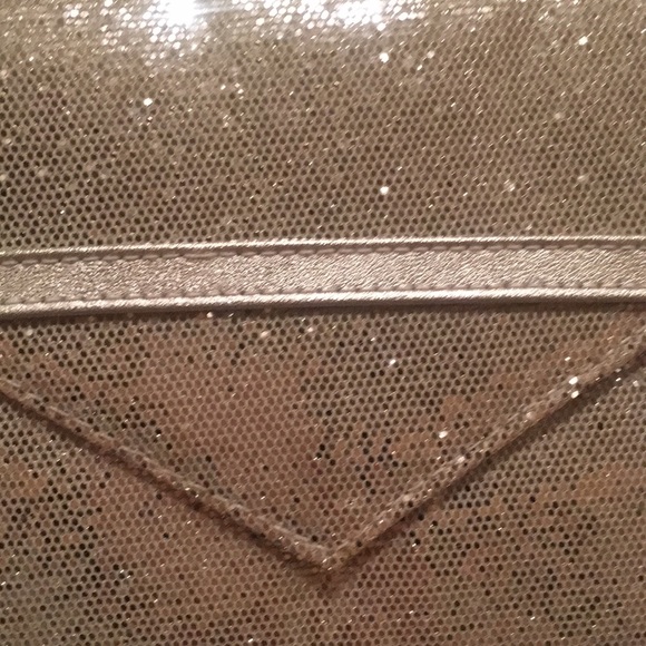 Handbag - Picture 3 of 5